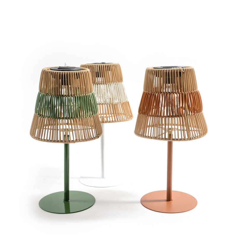 8056001031842 Lampada plastica - immagine 1